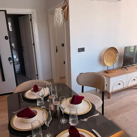Okurcalar 126 M Havuzlu Bir Yatak Odali Apartman *