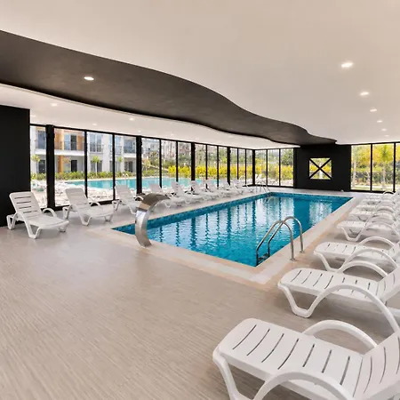 Okurcalar 126 M Havuzlu Bir Yatak Odali Apartament Alanya